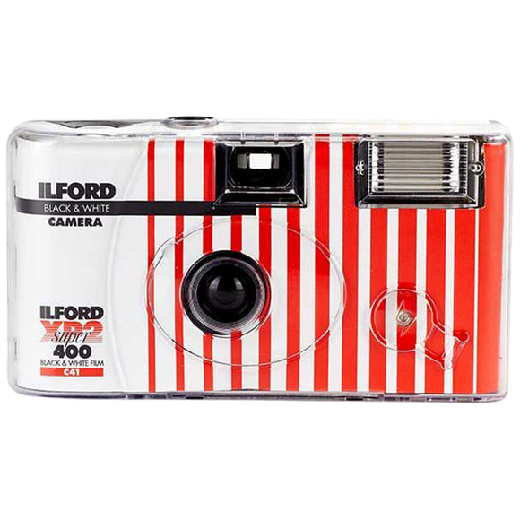 Ilford XP2 Black & White -kertakaäyttökamera salamalla 27 kuvaa